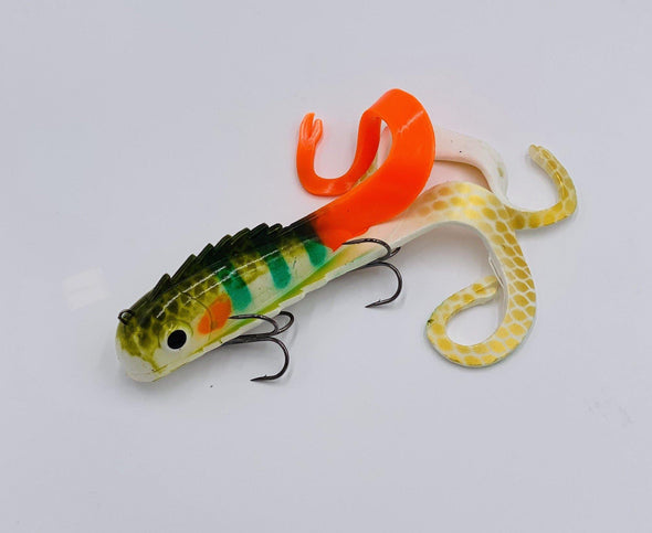 Taps and tackle Exclusive ColorThe Mid Medussa, from Chaos Tackle,  has been designed to be the ultimate musky catching machine! The Mid Medussa's three irresistible tails have been designed to catch you a trophy! Anglers will have amazing success with a straight retrieve, pulling, ripping, twitching, and even jigging.