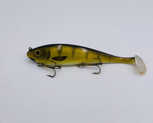 Perch Musky Innovations brings you one of the best lures on the 2020 market! The Swimming' Dawg is hand poured and made in the USA this musky bait catching machine was designed by swim bait guru Luke Ronnestrand. It has forward front hook design for better hook ups especially on head hunting fish.