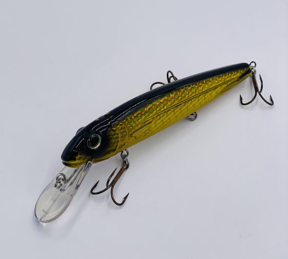 The RACHEL from Livingston Lures will fill several roles in your musky/pike-fishing tackle box. You can troll it down to 15 feet and let the classic wide wobble go to work. You can crank it like a traditional crankbait down to 6 feet. Or you can twitch it like a crank bait or jerkbait, with lots of erratic darting action