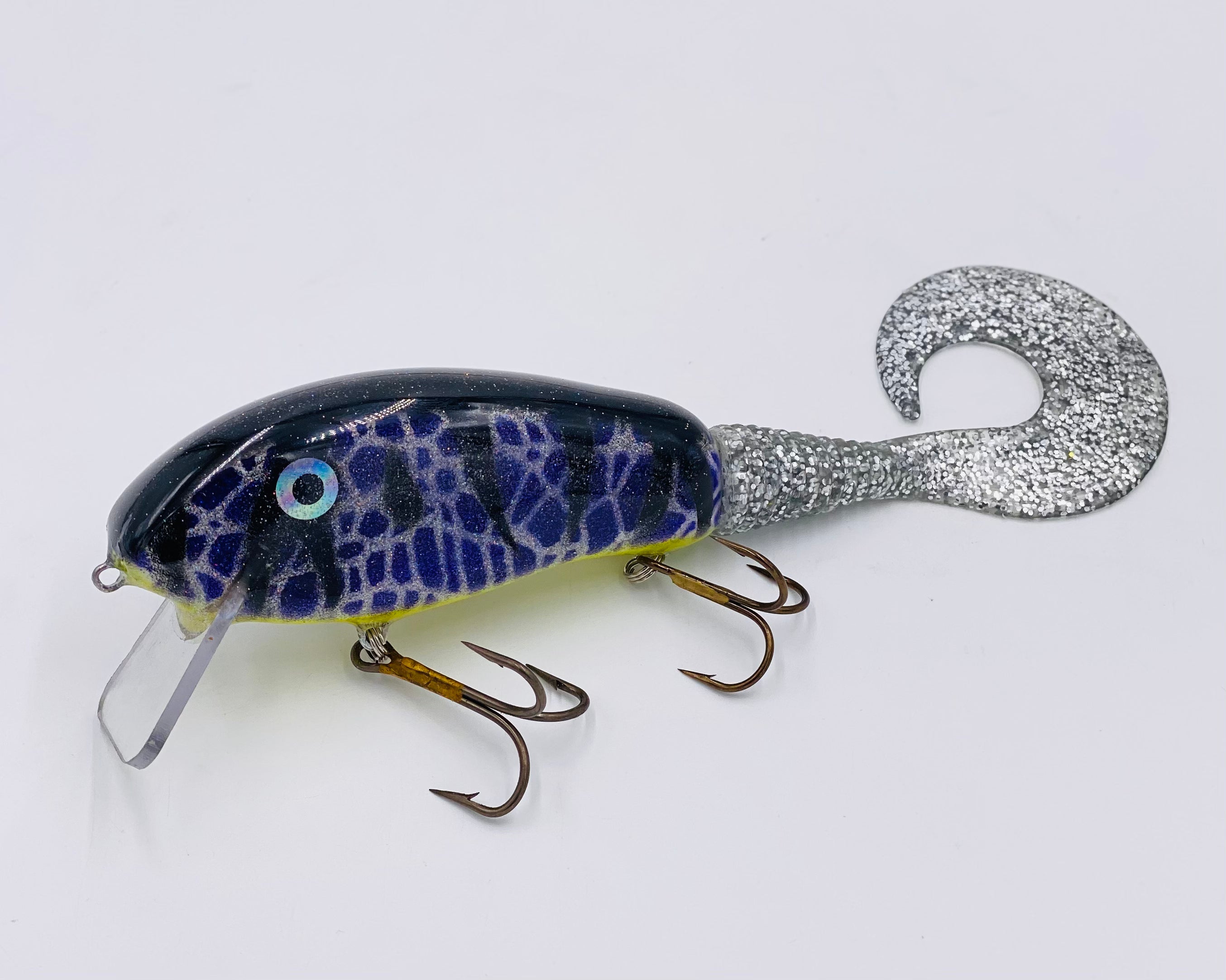 BASS ASSASSIN 4 Curly Shad 10cm 5g Fire Tiger 10pcs., 9,99 BASS ASSASSIN 4 Curly Shad 10cm 5g Fire Tiger 10pcs., 9,99
